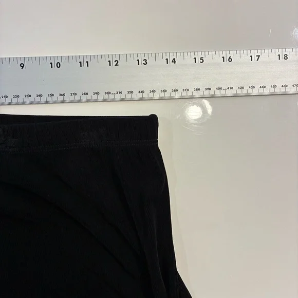 Nwot Chicos Travelers Liquid Knit Pant 1/M Wide Cropped Ruffle Hem Non Wrinkle - Picture 5 of 9